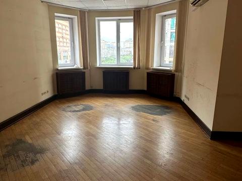 коммерческая по адресу Исполкомовская ул., 7