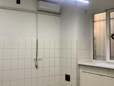 комерційна за адресою Олекси Новаківського вул., 1