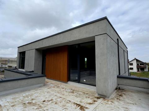 будинок за адресою Підлісна