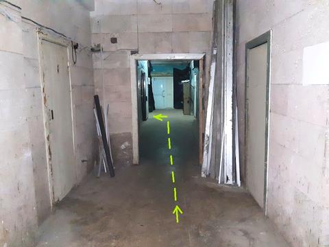 комерційна за адресою Новокостянтинівська вул., 18