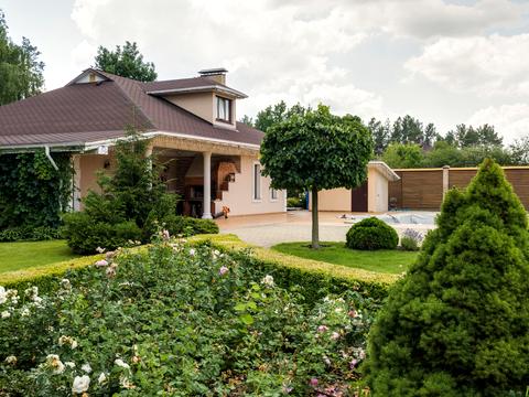 будинок за адресою с. Нещерів, Пархоменко