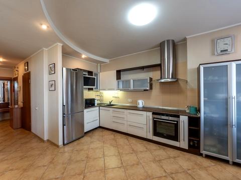 квартира по адресу Леся Курбаса просп., 7-А