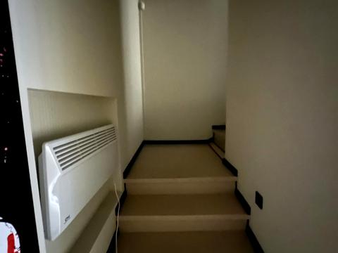 комерційна за адресою Набережно-Хрещатицька вул., 35В