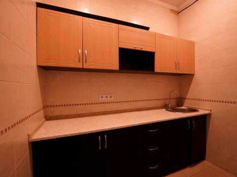 комерційна за адресою Антоновича вул. (Горького), 33в