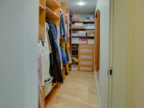 квартира за адресою Київ, Старонаводницька вул., 13