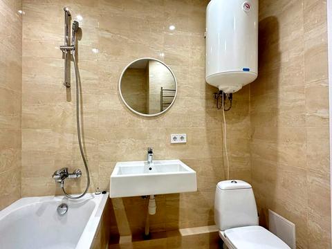 квартира за адресою Олега Мудрака вул. (Генерала Наумова), 1-Б