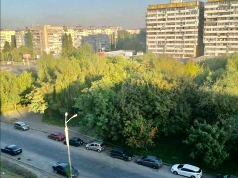 квартира за адресою Слави бульв., 12