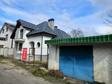 будинок за адресою вул. Садова 202, 8