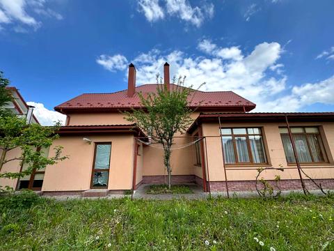 дом по адресу Івасюка