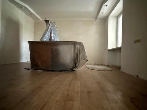 комерційна за адресою Олексія Вадатурського вул. (Маршала Малиновського), 1/1