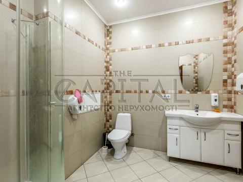 комерційна за адресою Велика Васильківська вул. (Червоноармійська), 72