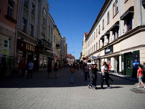 комерційна за адресою Корзо вул., 5