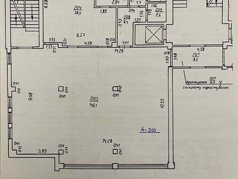 комерційна за адресою Кам'янецька вул., 1
