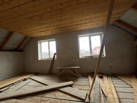 будинок за адресою Євгена Коновальця вул., 251