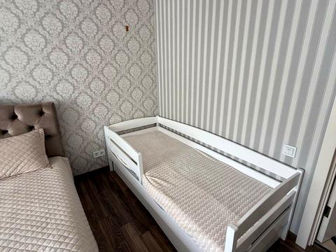 квартира за адресою Олександра Довженка вул., 5