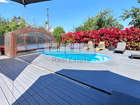 будинок за адресою 139-та Садова вул.