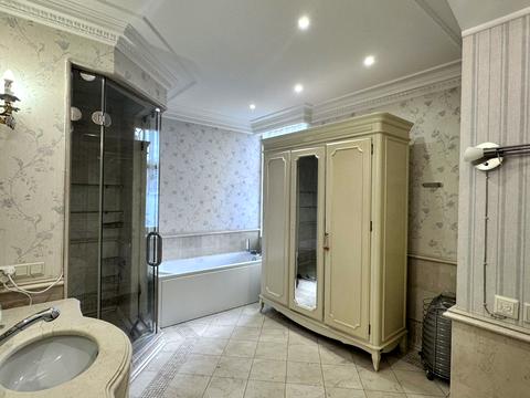 квартира за адресою Пилипа Орлика вул., 6
