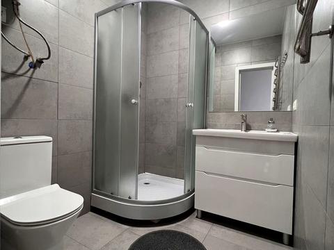 квартира за адресою Зарічна вул., 6