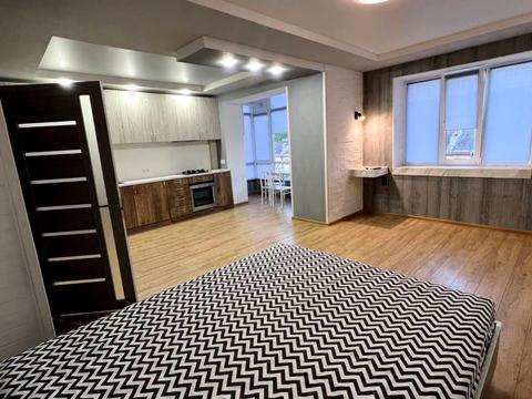 квартира за адресою Андрія Мельника вул., 10