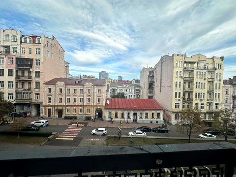 квартира по адресу Киев, Антоновича ул. (Горького), 8