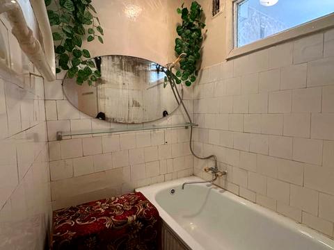 квартира за адресою Космонавтів просп., 43