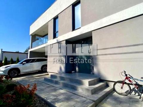 будинок за адресою Приозерна