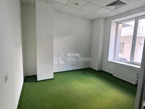 комерційна за адресою Почайнинська вул., 38