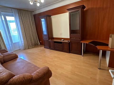 квартира за адресою Інститутська вул., 18