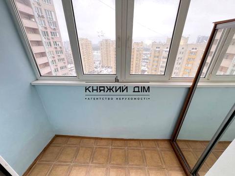квартира за адресою Митрополита Андрея Шептицького вул. (Анатолія Луначарського), 10