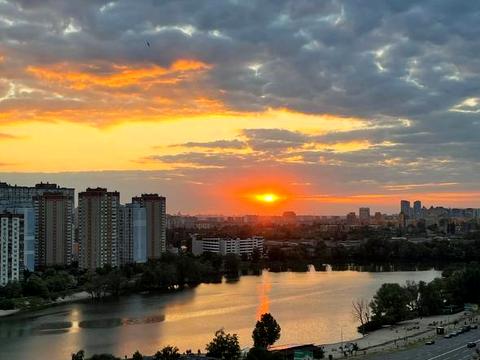 квартира за адресою Ревуцького вул., 19/1