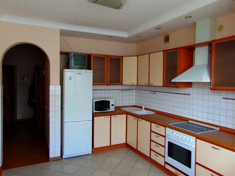 квартира за адресою Академіка Булаховського вул., 5-Г