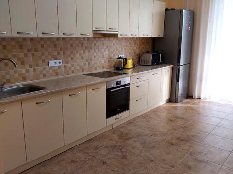 квартира за адресою Воскресенська вул., 18