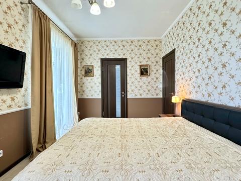 будинок за адресою Богатирська вул., 30б