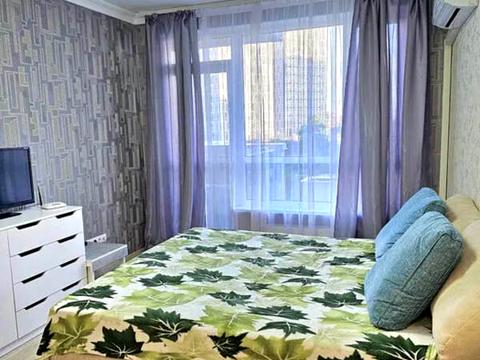 квартира за адресою Зарічна вул., 1