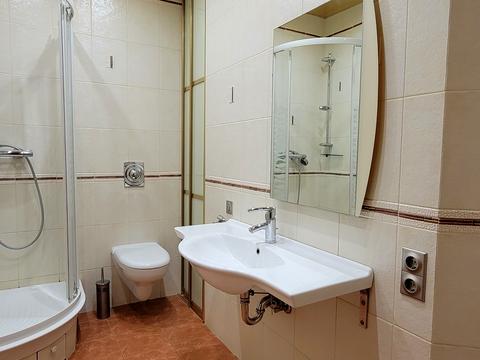 квартира за адресою Князя Ярослава Мудрого вул. (Ленінградська), 8