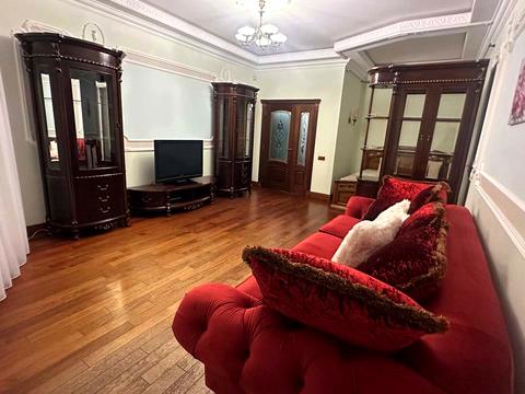 квартира за адресою Панаса Мирного вул., 17