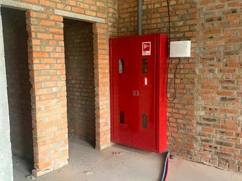 комерційна за адресою Живописна вул., 3