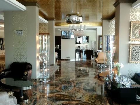 комерційна за адресою Лесі Українки бульв., 7-Б