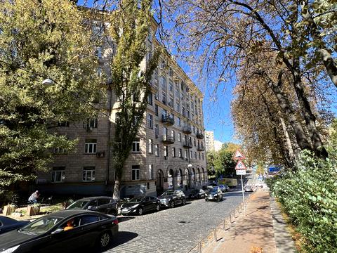 квартира по адресу Коцюбинского Михаила ул., 2