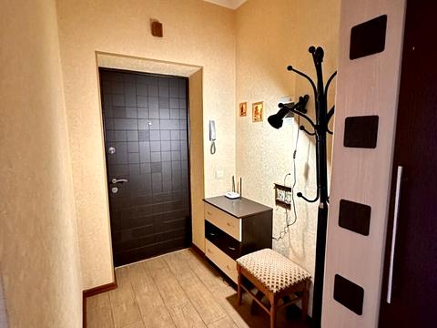 квартира за адресою Пилипа Орлика вул. (Паризької Комуни), 1