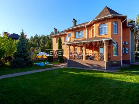 будинок за адресою Лісова