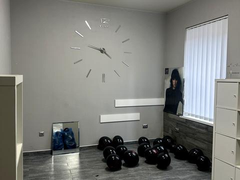 комерційна за адресою Подільська вул., 77