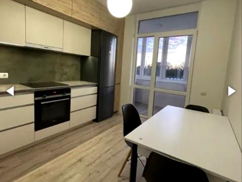 квартира за адресою Степана Бандери вул., 1е