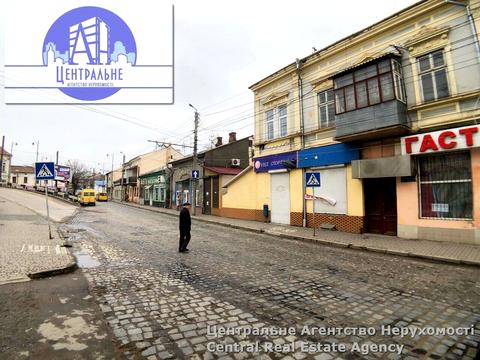 комерційна за адресою Сагайдачного, 25