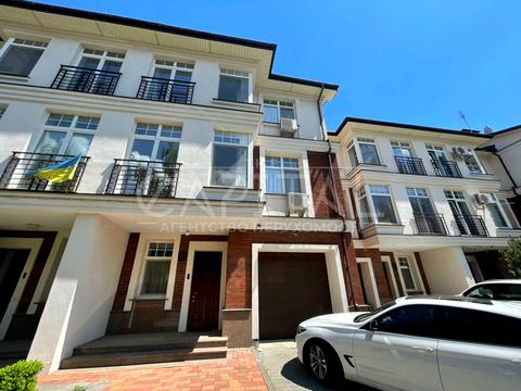 будинок за адресою Берегова вул.