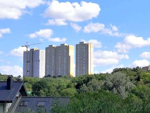 участок по адресу Парниковая ул., 20