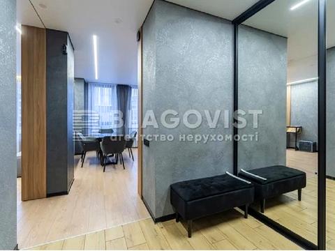 квартира по адресу Салютная ул., 2