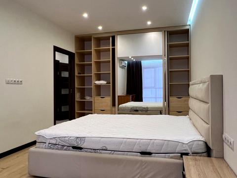 квартира за адресою Патріарха Мстислава Скрипника вул., 48-А