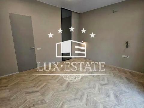 дом по адресу Стежки ул.