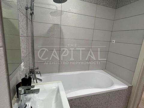 квартира за адресою Академіка Лебедєва вул., 1